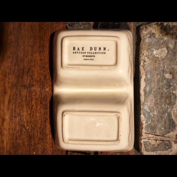 Rae Dunn Wink Trinket Tray NEW - Picture 2 of 3